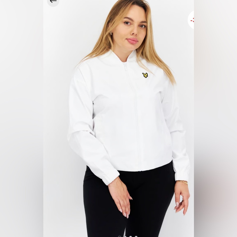 NWT Lyle & Scott

Women Brand Logo Shirt, White size L